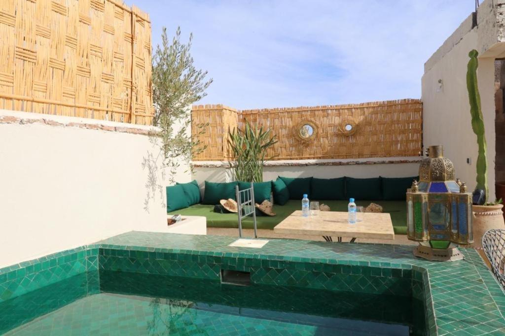 Riad 103 Medina Pool And Hammam Marrakesh Buitenkant foto