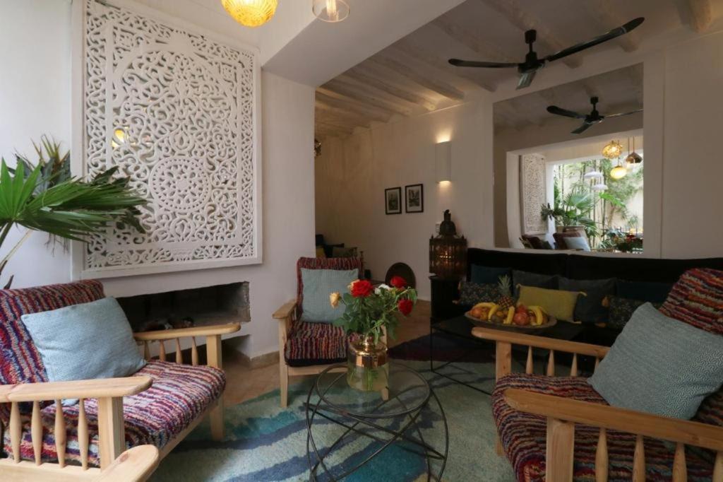 Riad 103 Medina Pool And Hammam Marrakesh Buitenkant foto