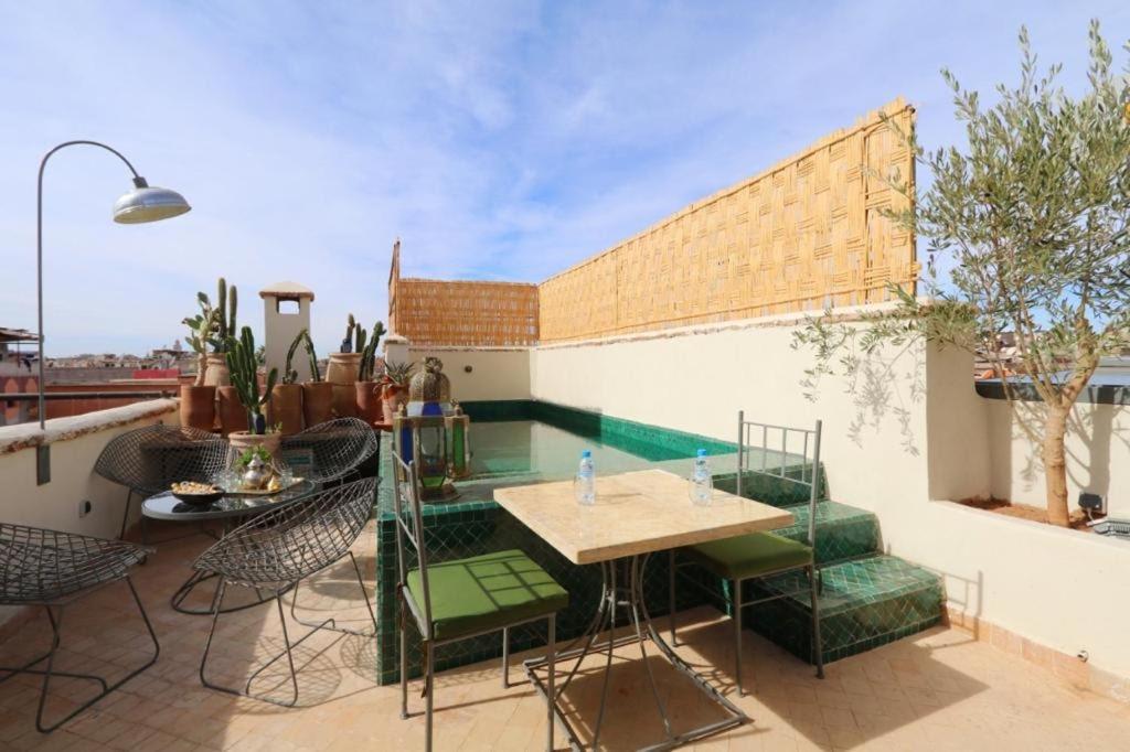 Riad 103 Medina Pool And Hammam Marrakesh Buitenkant foto